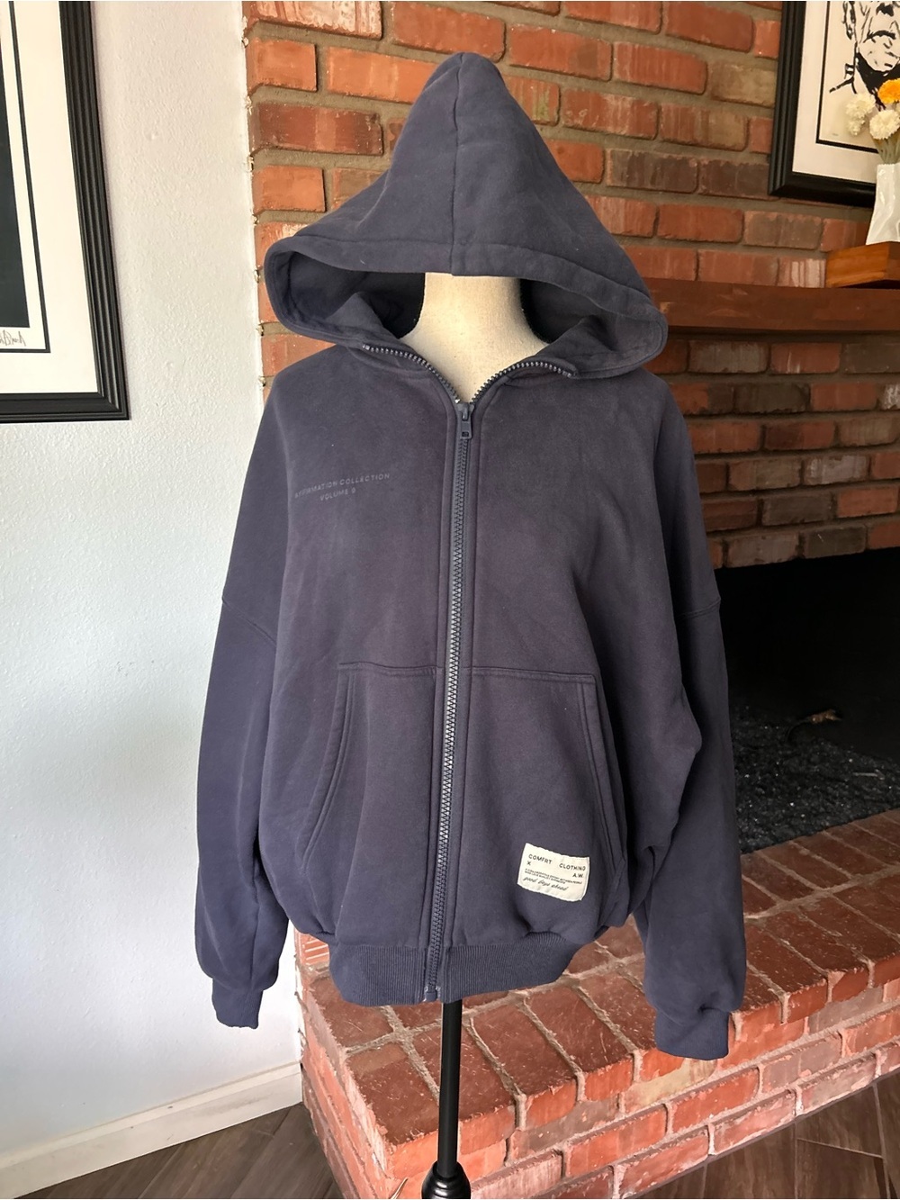 Comfrt Affirmation Zip Up Oversized Hoodie in Midnight Blue Sz XS - Picture 3 of 11